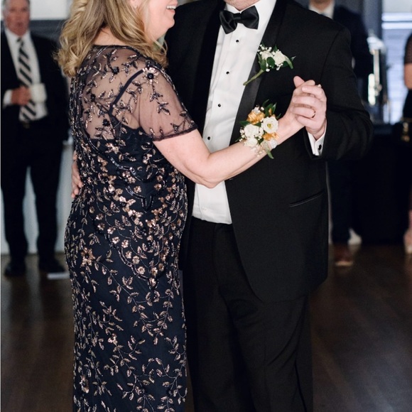 Mother of the Bride Gown - Picture 8 of 10